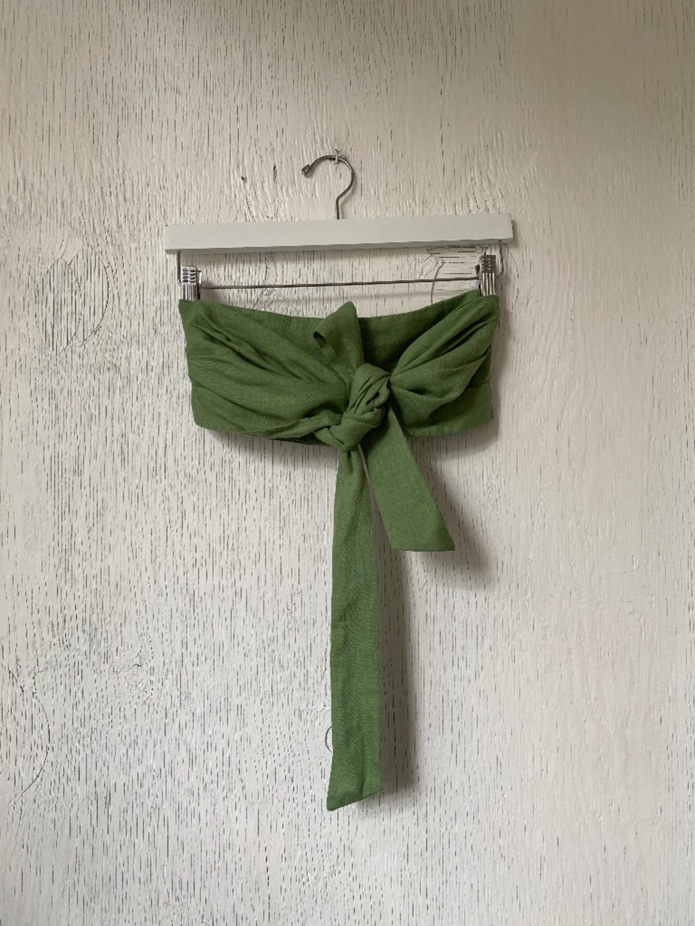 Serasi Studio Athens - Linen Halterneck Top in green